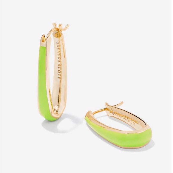 Kendra Scott Kelsey Gold Hoop Earrings in Chartreuse Enamel - Picture 3 of 11